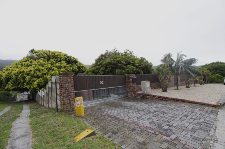 3 Bedroom Property for Sale in Clarendon Marine Eastern Cape